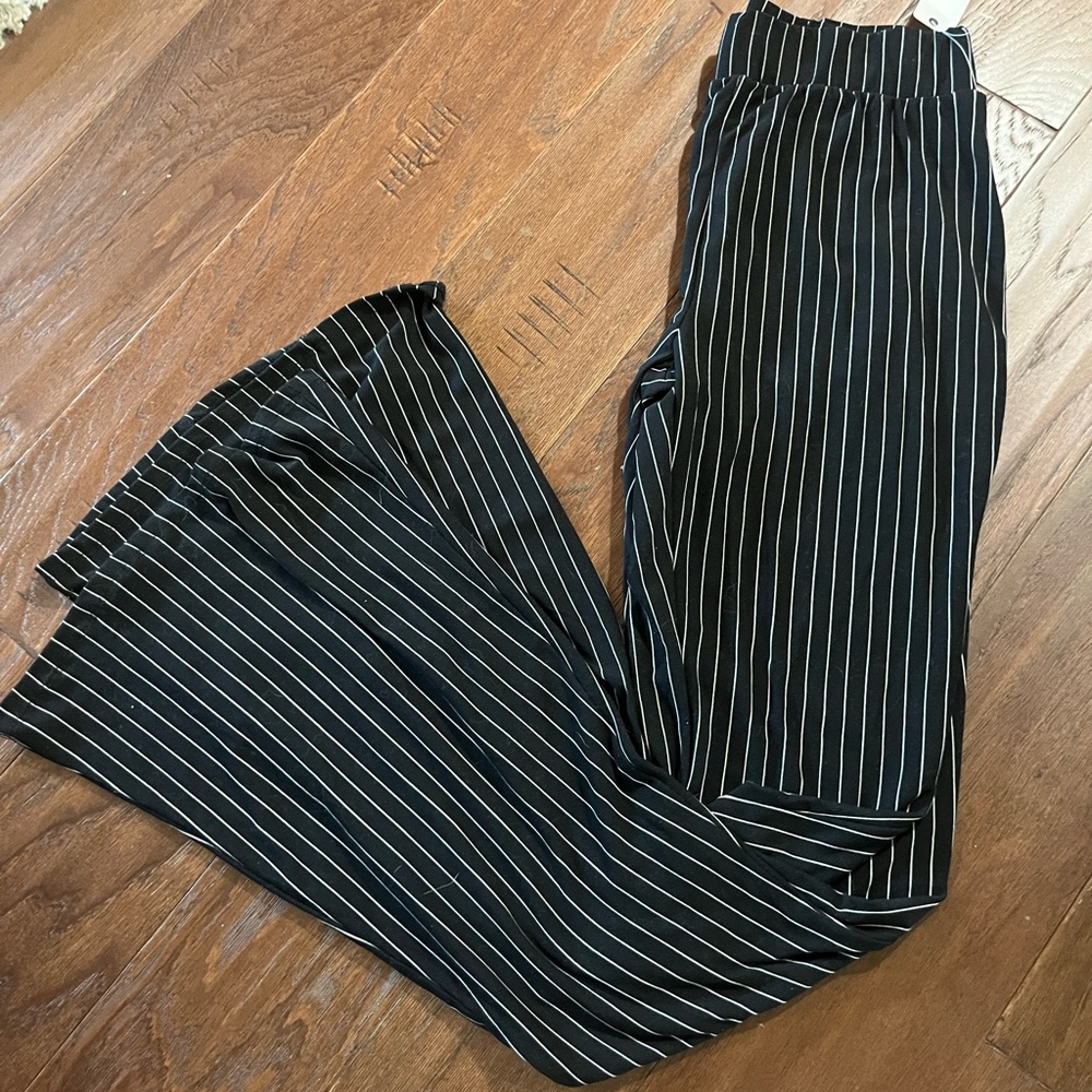 Rue 21 slim flare leggings